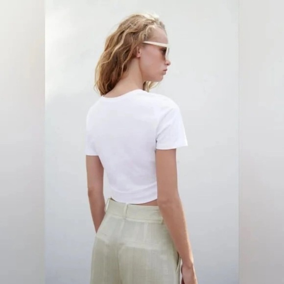 Zara Trafaluc Twisted Front Cropped Classic White Knit 100% Cotton Top Size M - Picture 2 of 7